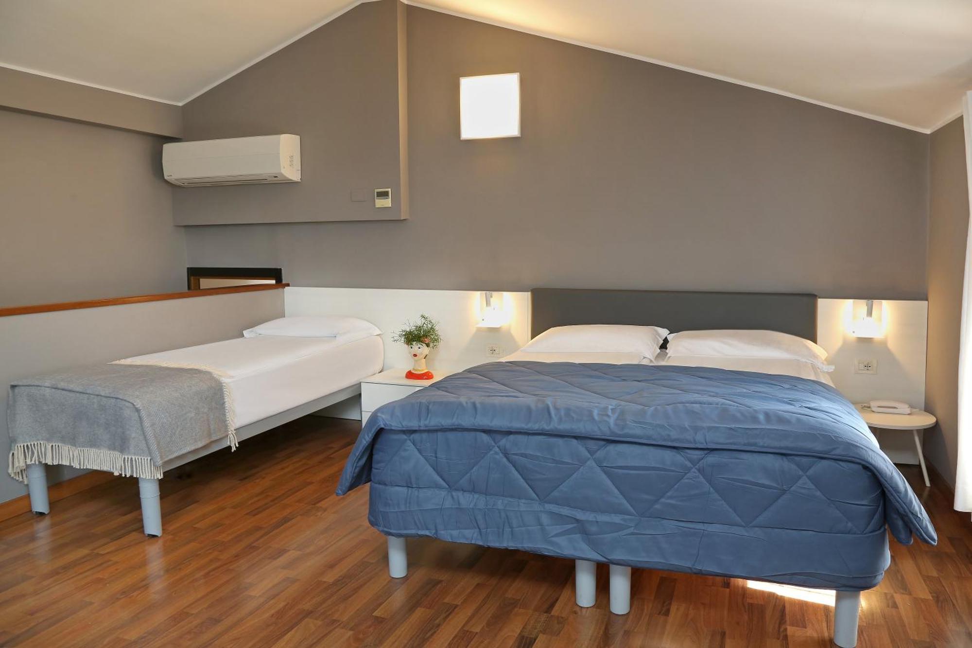 Albergo All'Ancora Гарда Екстериор снимка