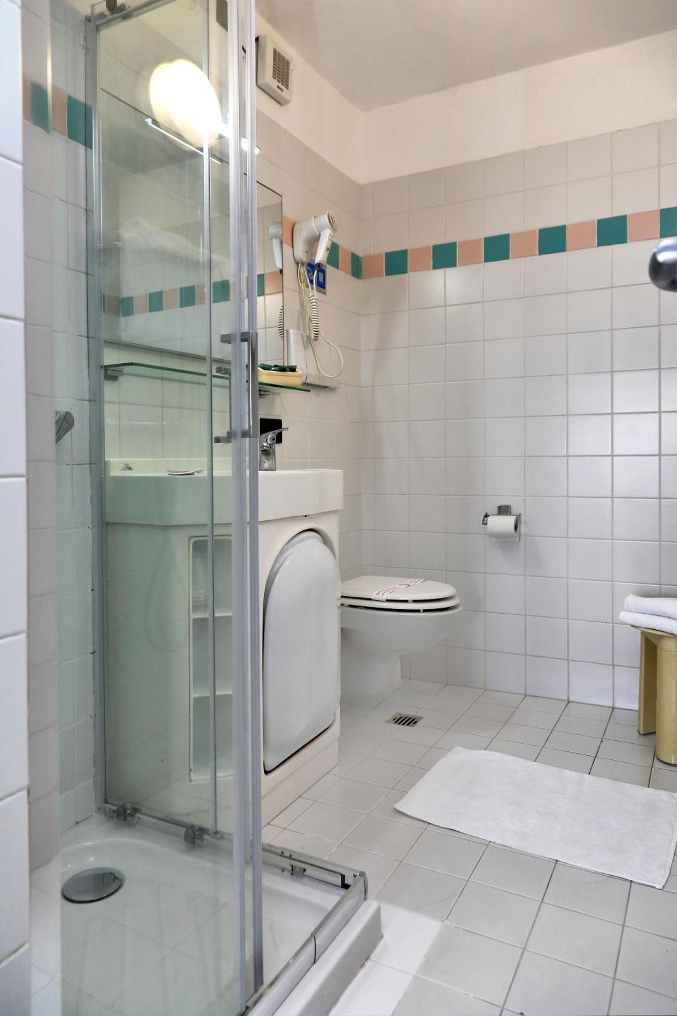 Albergo All'Ancora Гарда Екстериор снимка