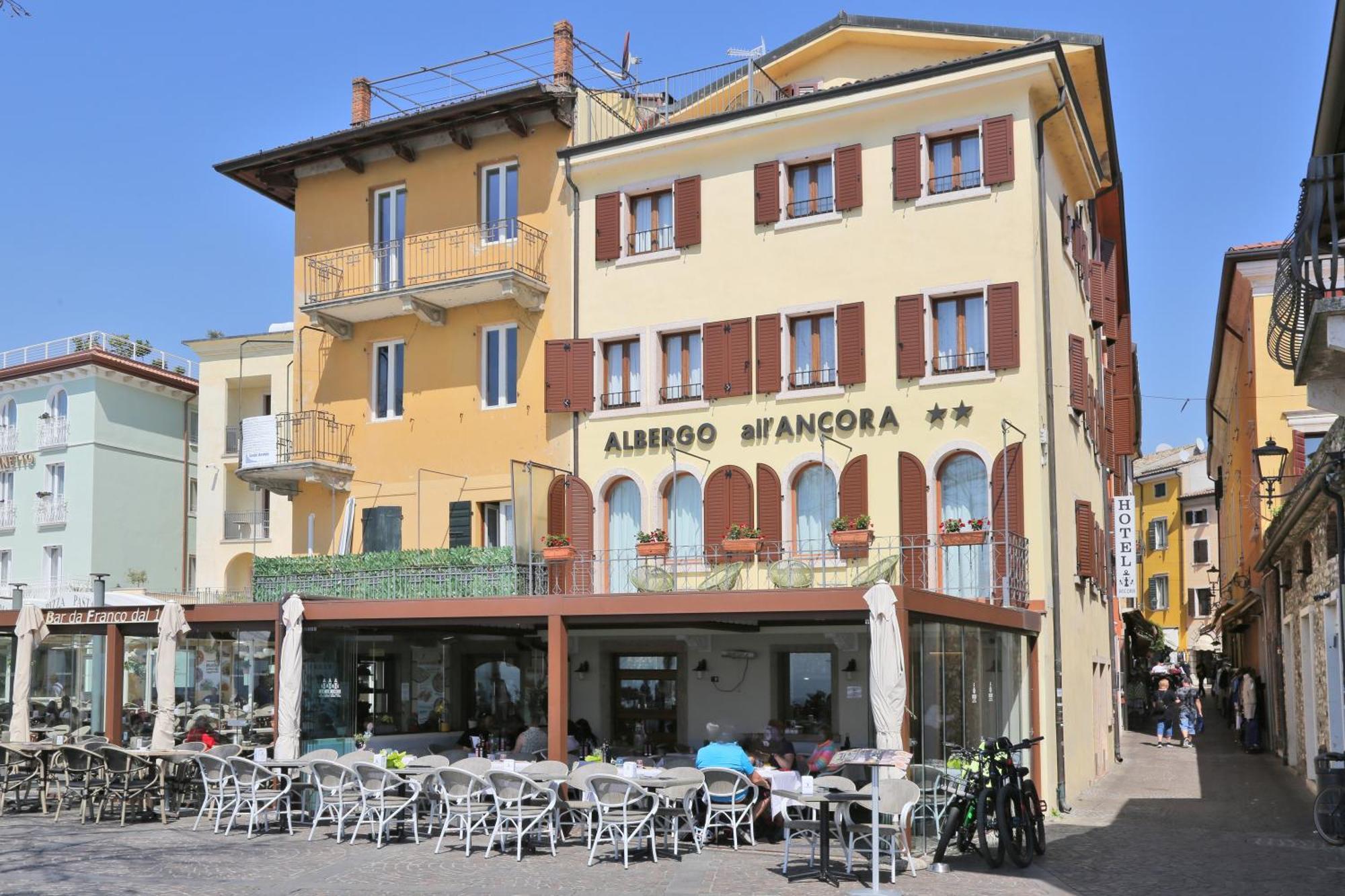 Albergo All'Ancora Гарда Екстериор снимка